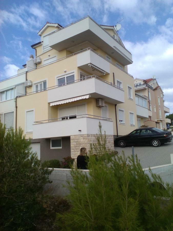 Apartament M & E Vodice Exterior foto