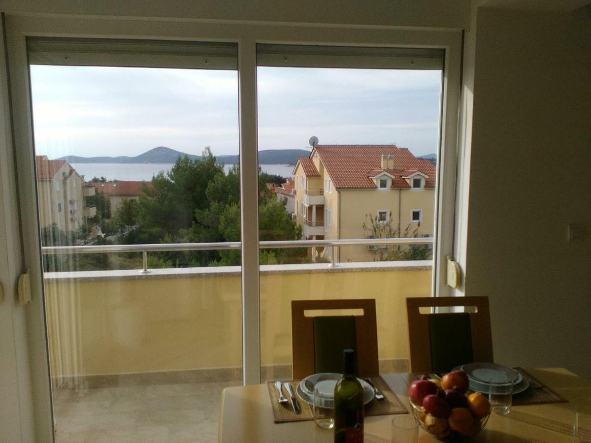 Apartament M & E Vodice Exterior foto