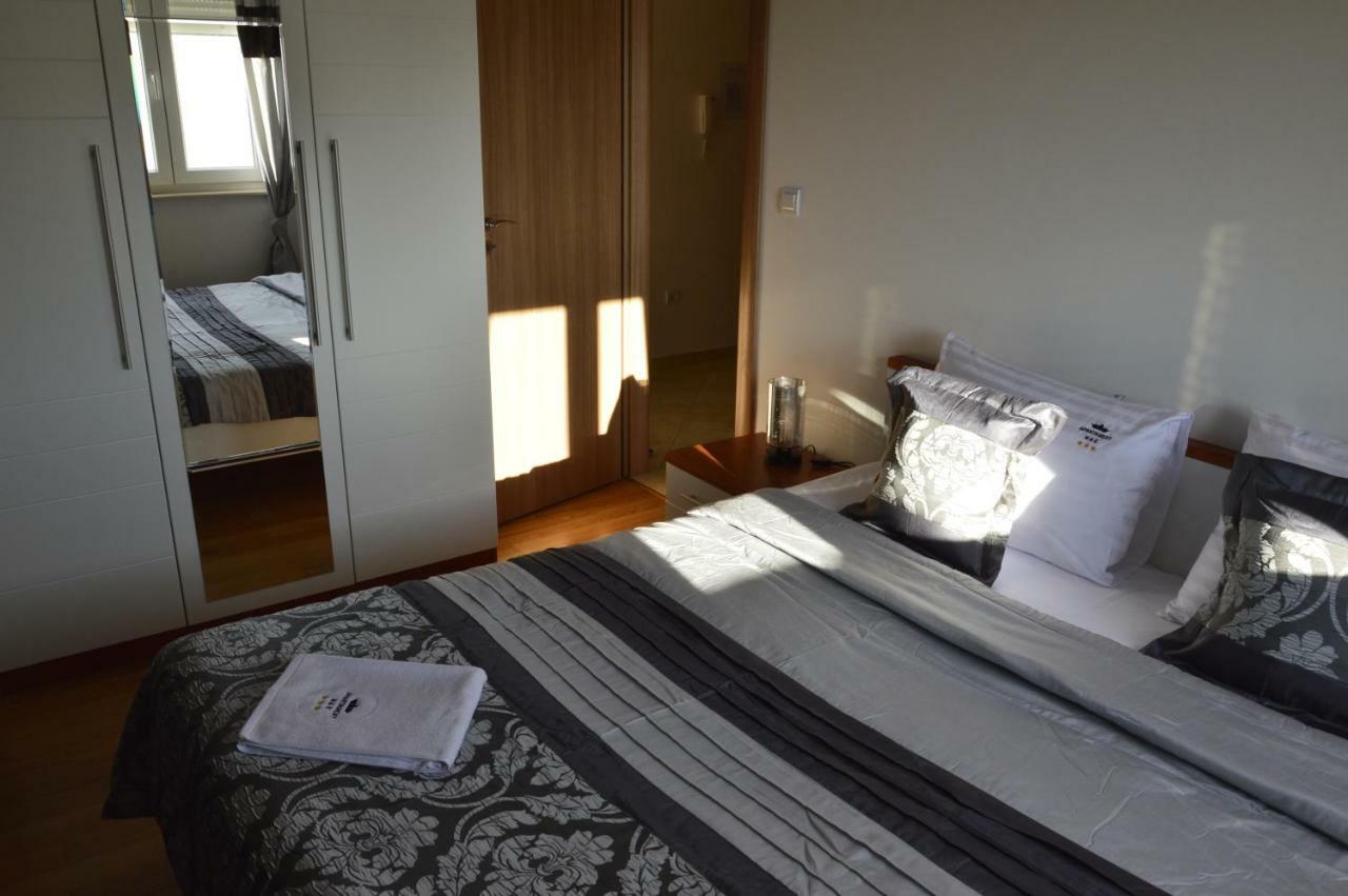 Apartament M & E Vodice Exterior foto